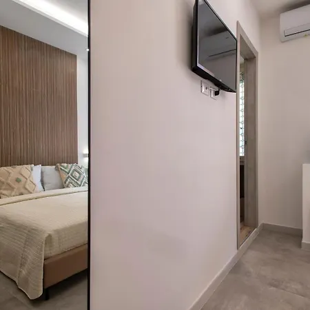 Parkside Guest house *